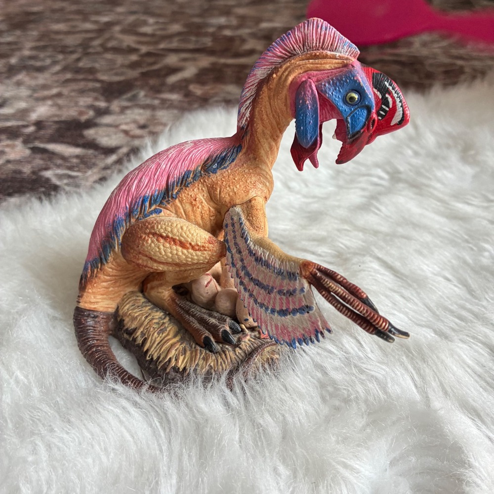 Safari Ltd 2007 Oviraptor on Nest Dino Discoveries Retired Dinosaur cake  topper